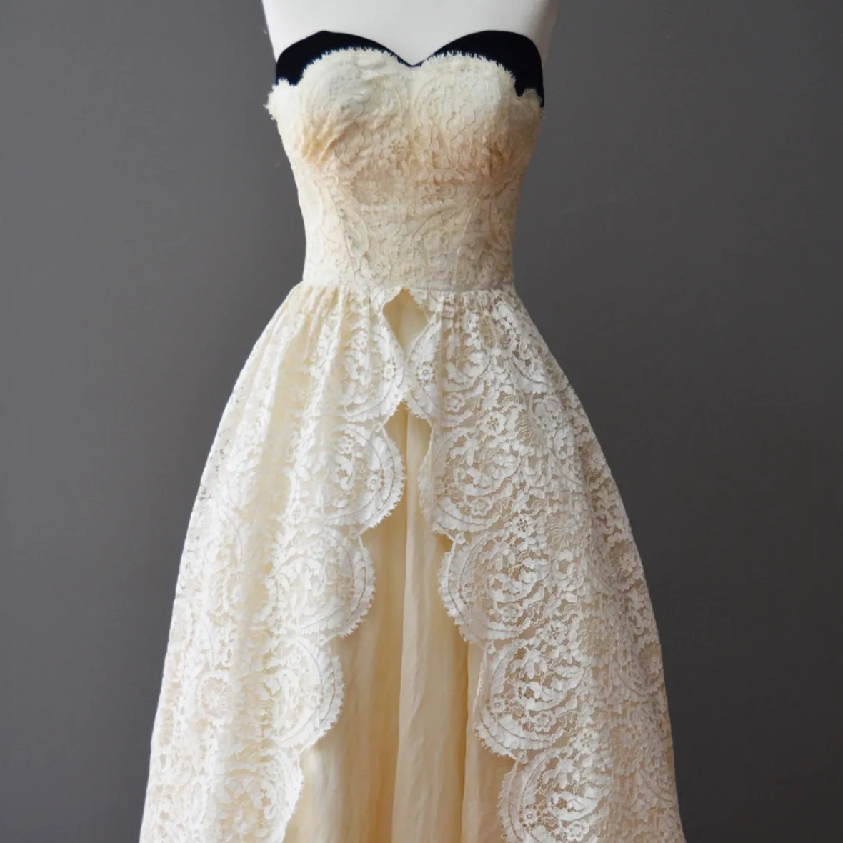 1950's Cream Lace Vintage Dress