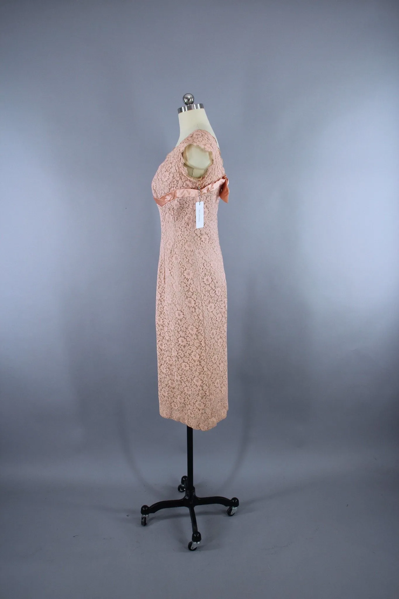 1950s Vintage Peach Lace Illusion EMMA DOMB Dress