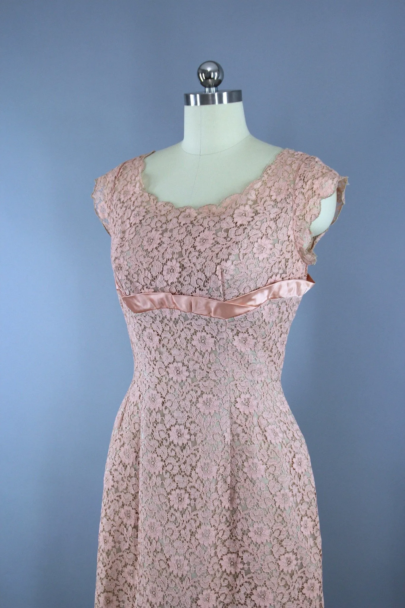 1950s Vintage Peach Lace Illusion EMMA DOMB Dress