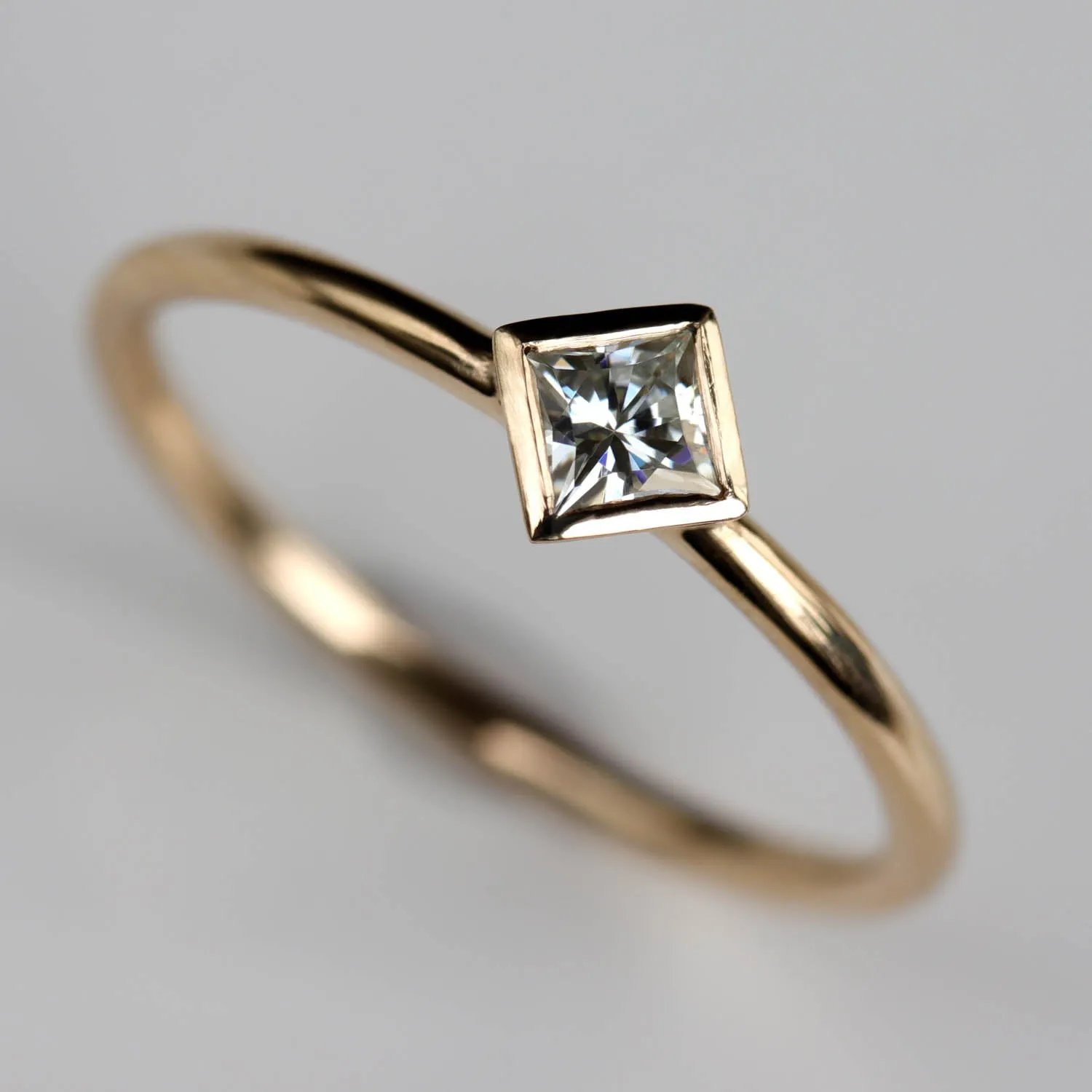 3mm Oblique Square Solitaire Engagement Ring •