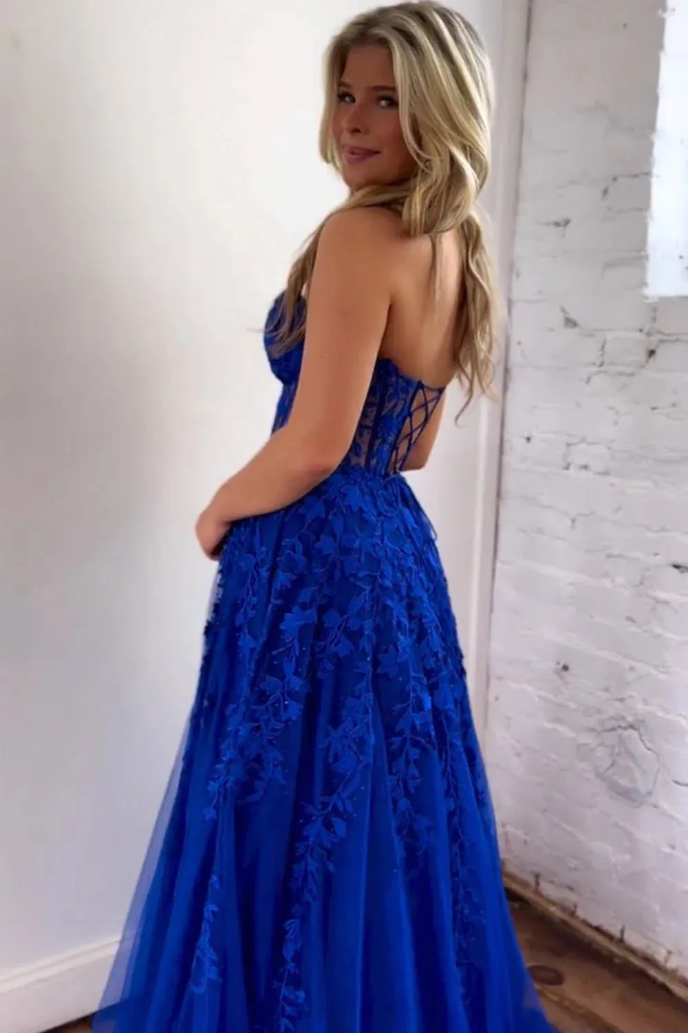 A-Line Princess Sweetheart Long Tulle Royal Blue Prom Dress With Appliques