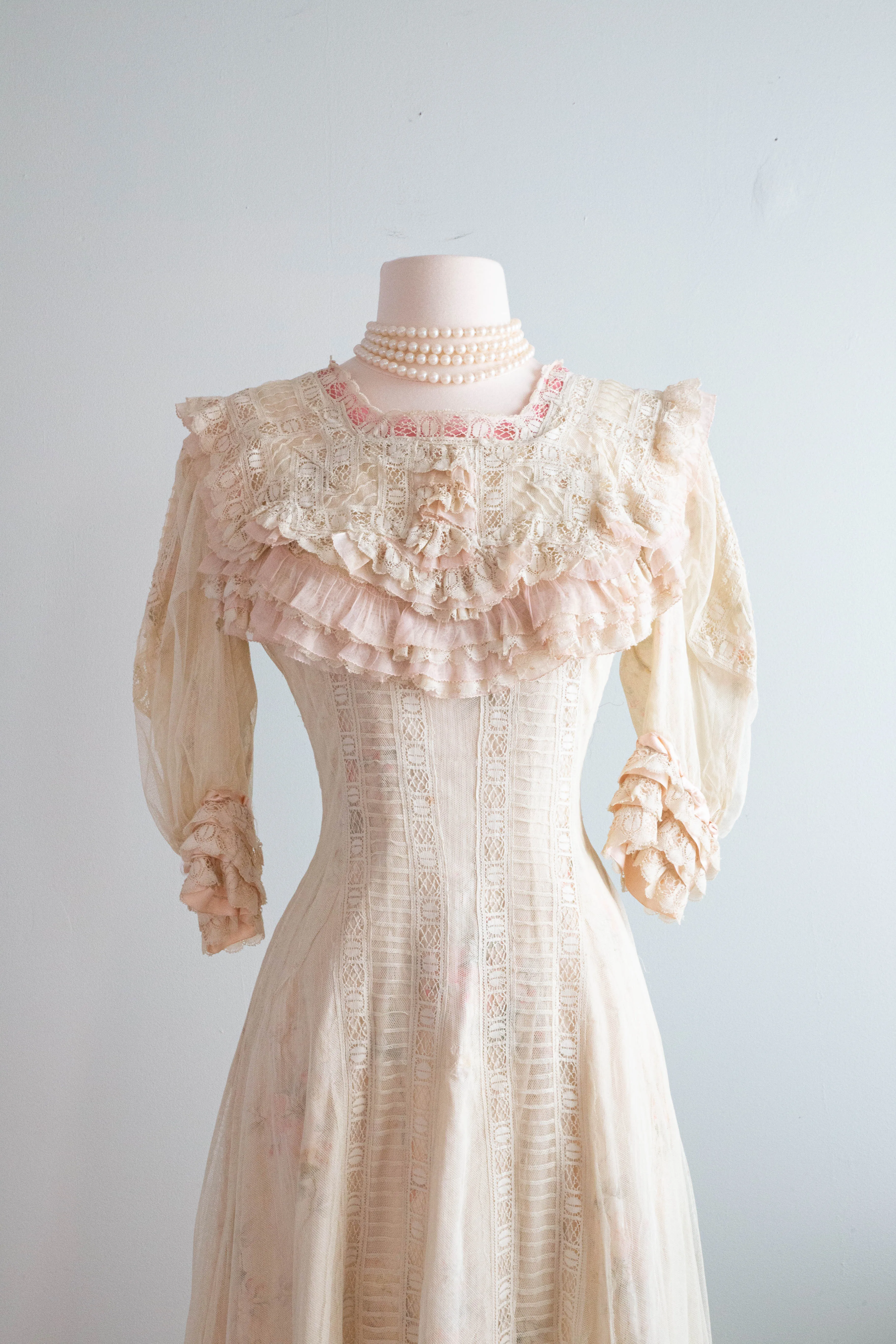 Beautiful 1900's Edwardian Net Lace & Pink Floral Wedding Tea Gown / Small