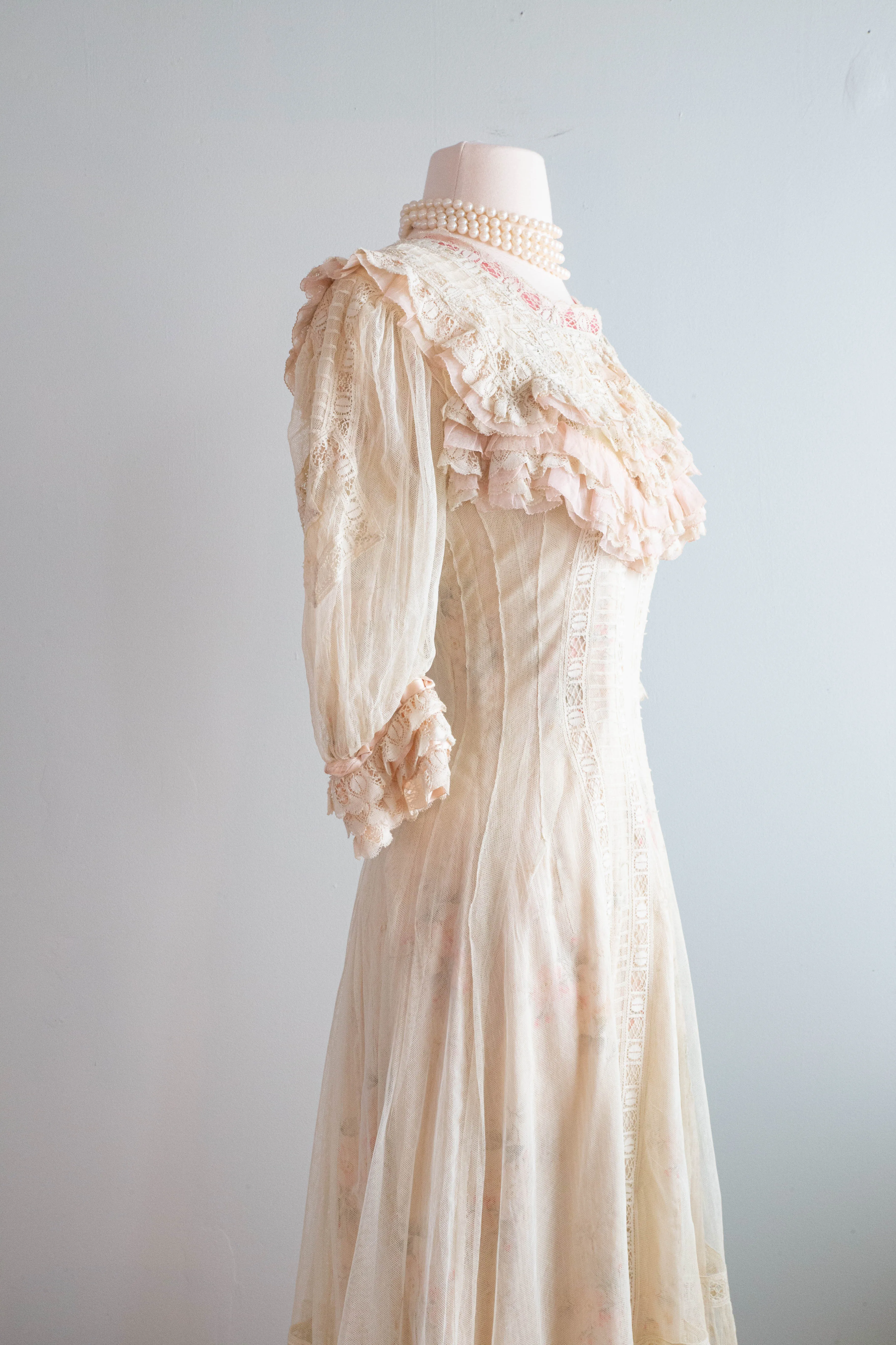 Beautiful 1900's Edwardian Net Lace & Pink Floral Wedding Tea Gown / Small