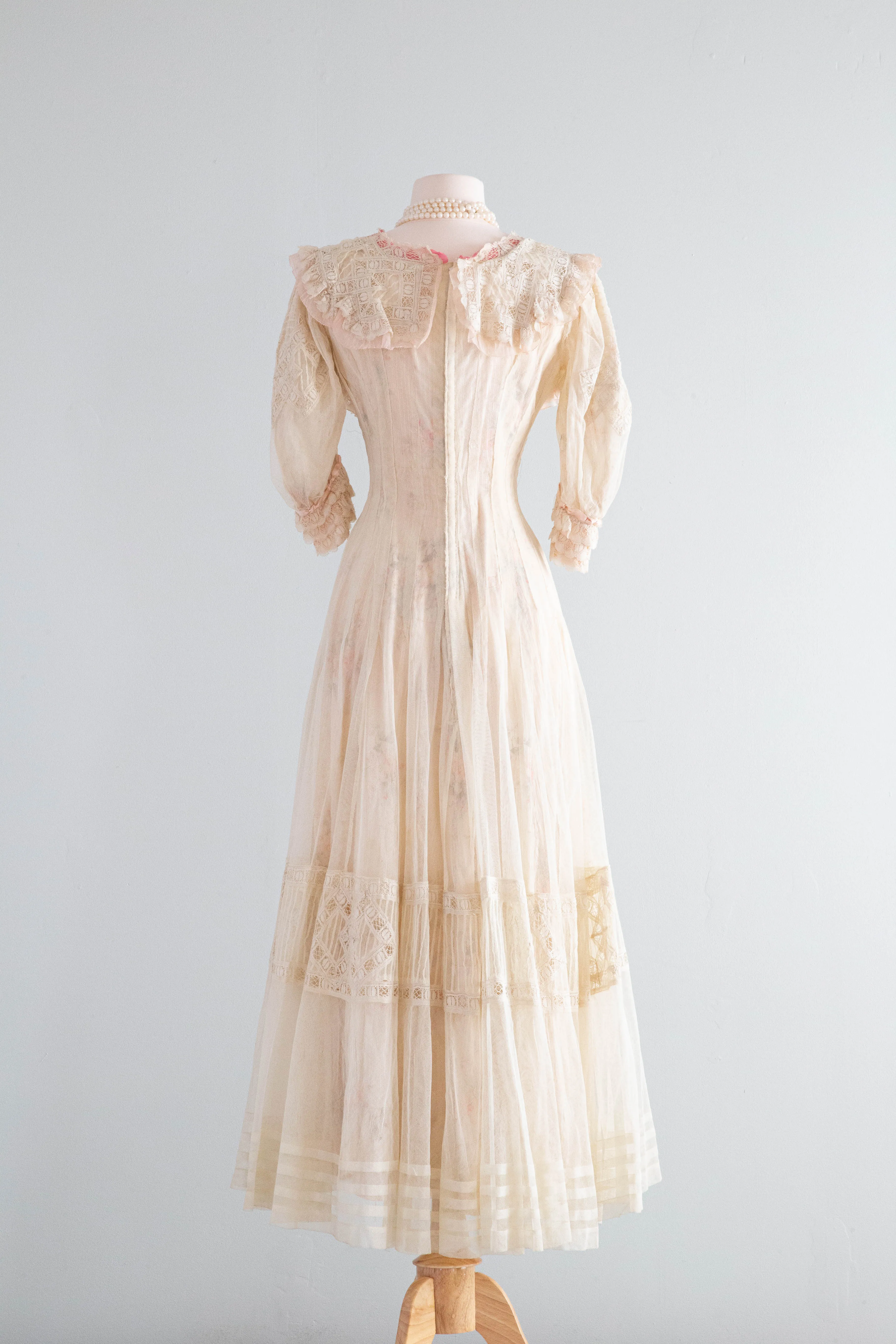 Beautiful 1900's Edwardian Net Lace & Pink Floral Wedding Tea Gown / Small