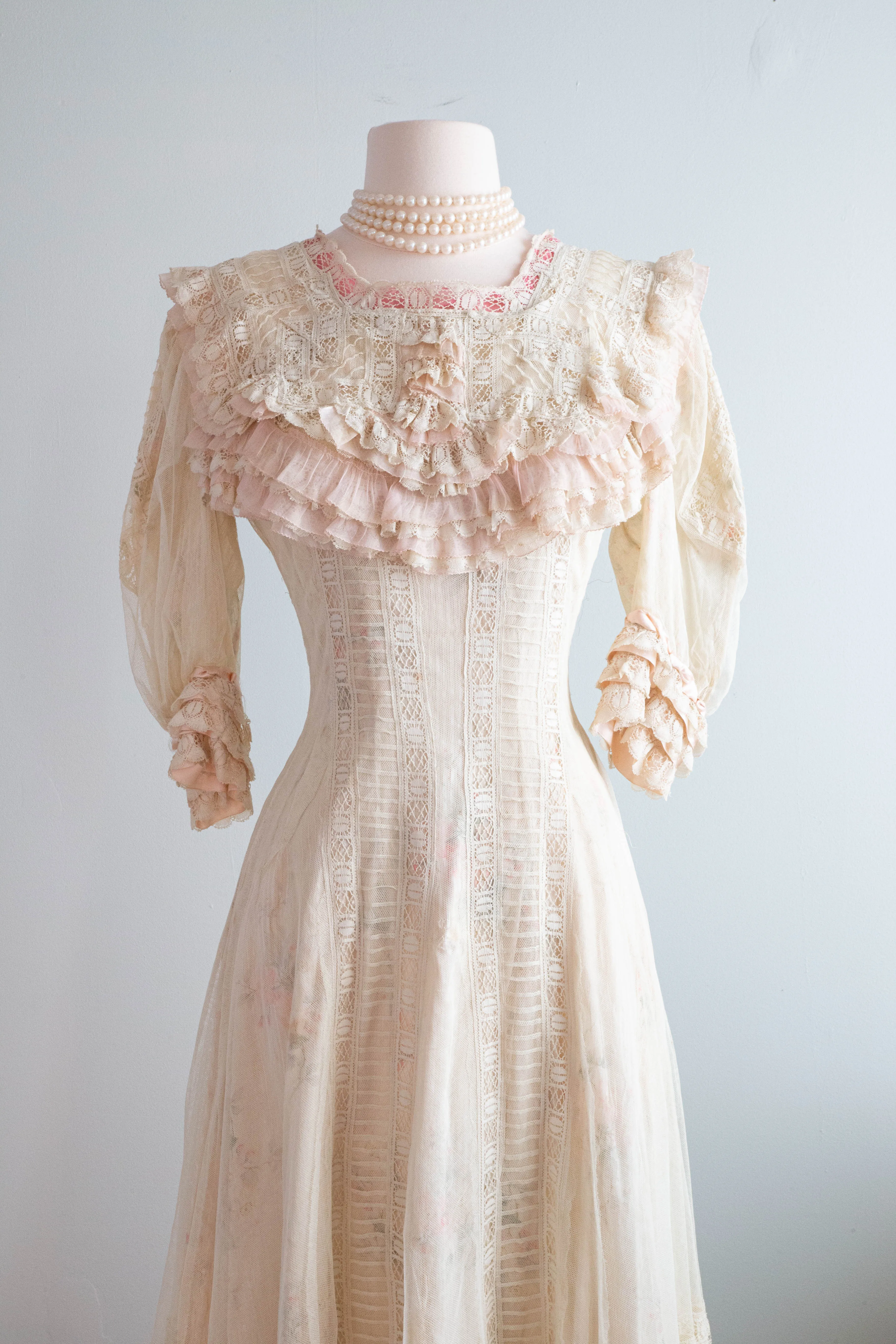 Beautiful 1900's Edwardian Net Lace & Pink Floral Wedding Tea Gown / Small