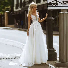 Boho Wedding Dresses  Deep V-Neck Appliques Lace Pearls Butons Back A-Line Tulle Formal Gown Beach Simple Bridal Dress