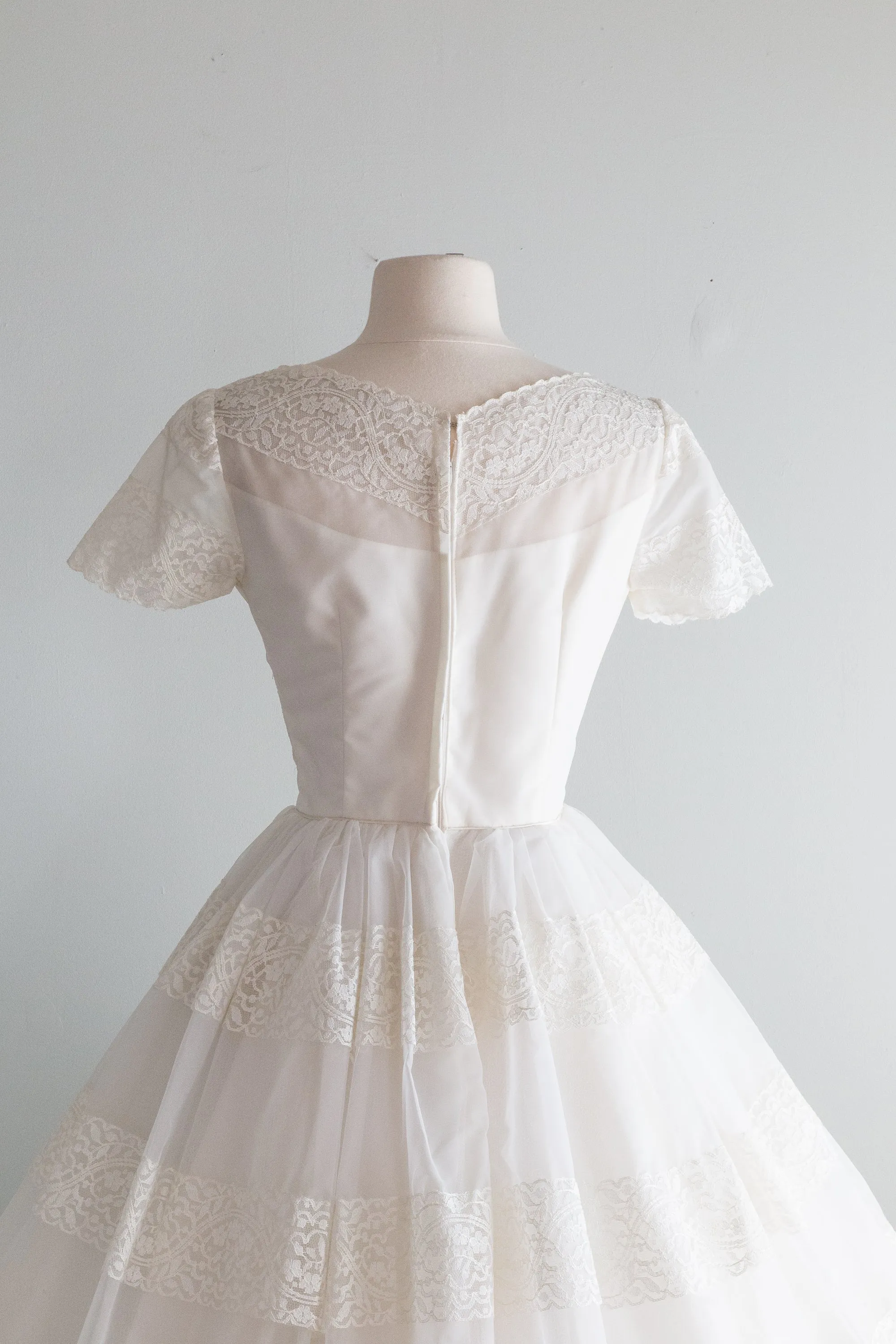 Darling 1950's Tea Length Wedding Dress and Veil / Waist 26"