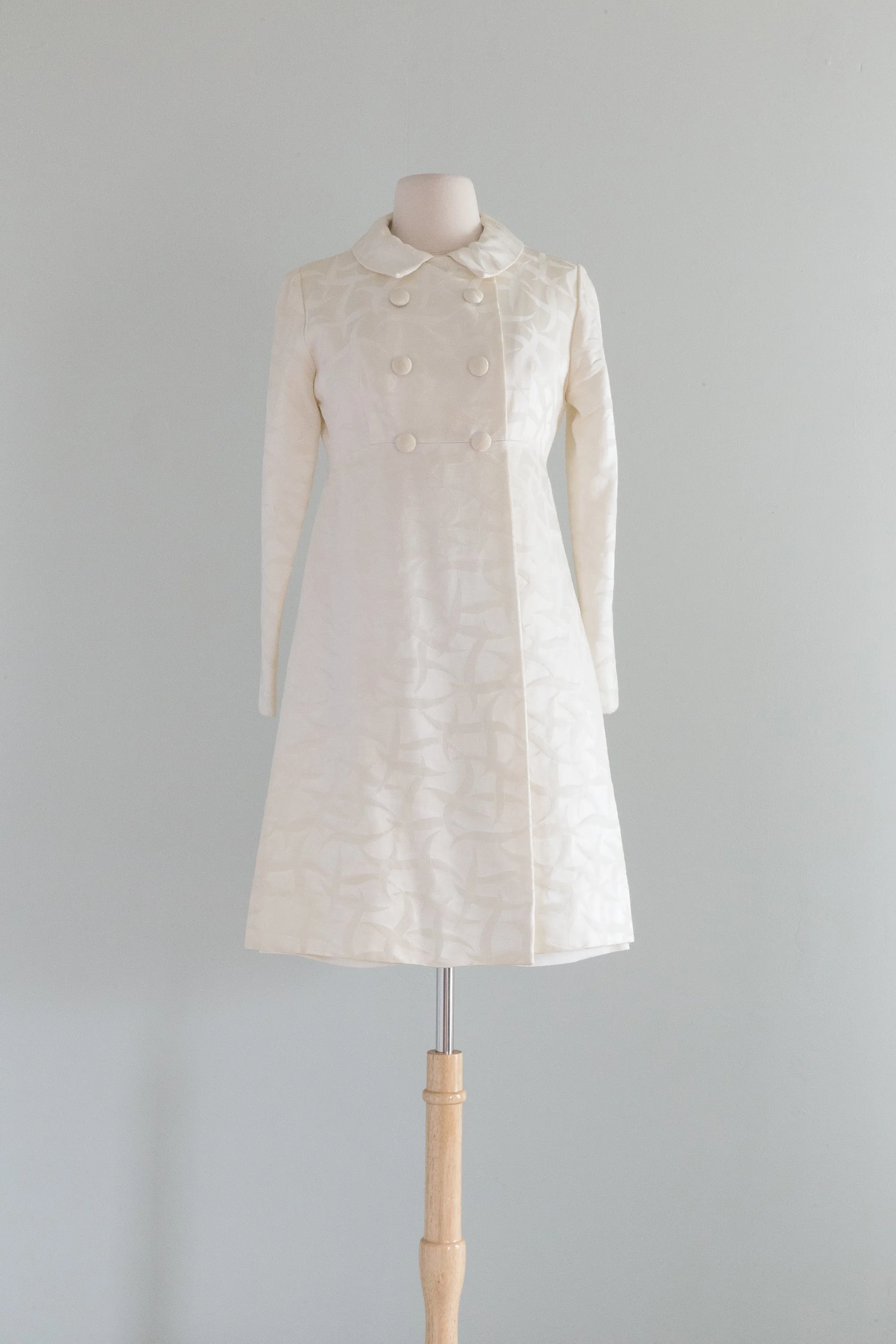 Darling 1960's Ivory Brocade Courthouse Wedding Dress Set By Jr.Theme / Small