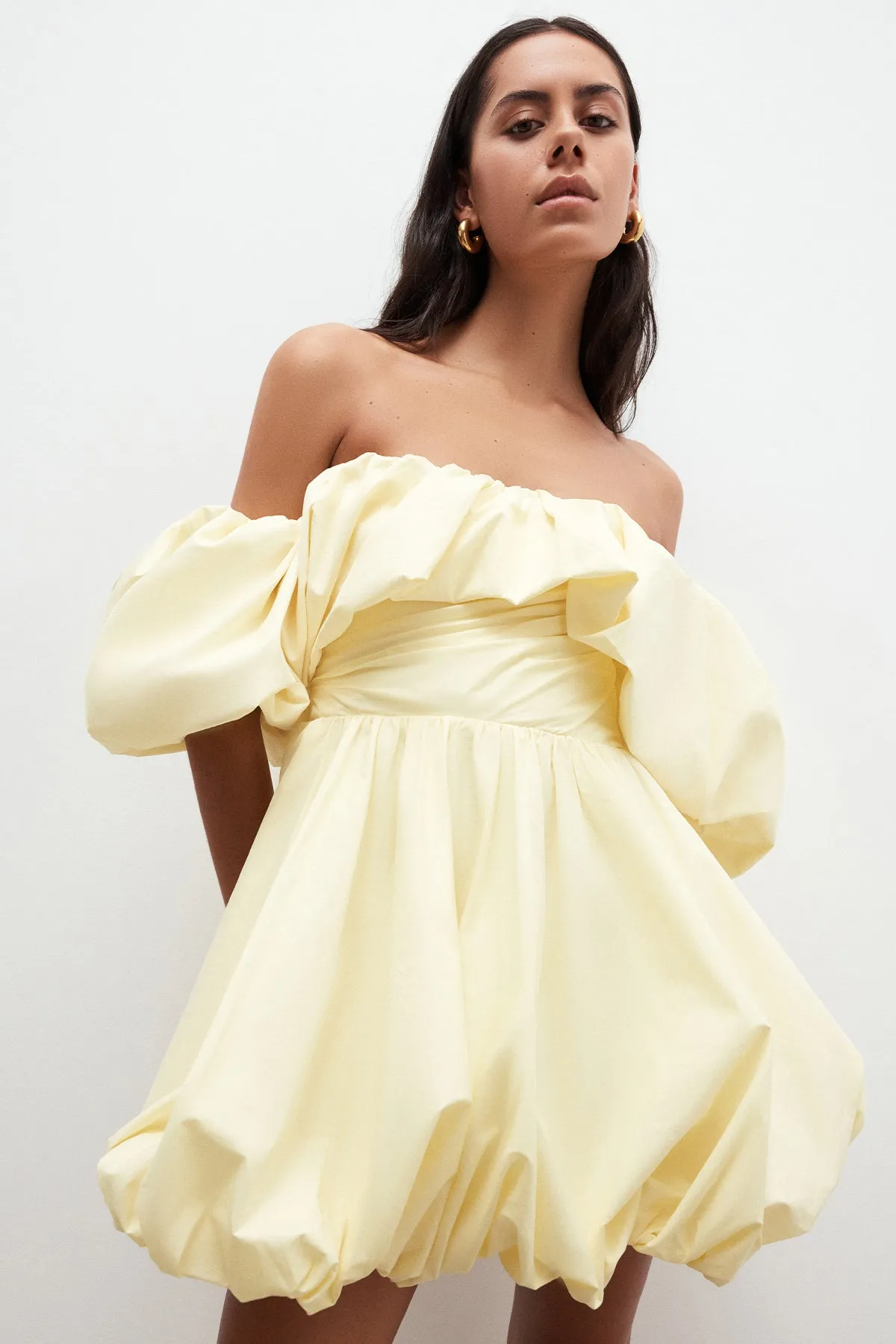 MAIORI OFF SHOULDER DRAPED BUBBLE MINI DRESS - LEMON