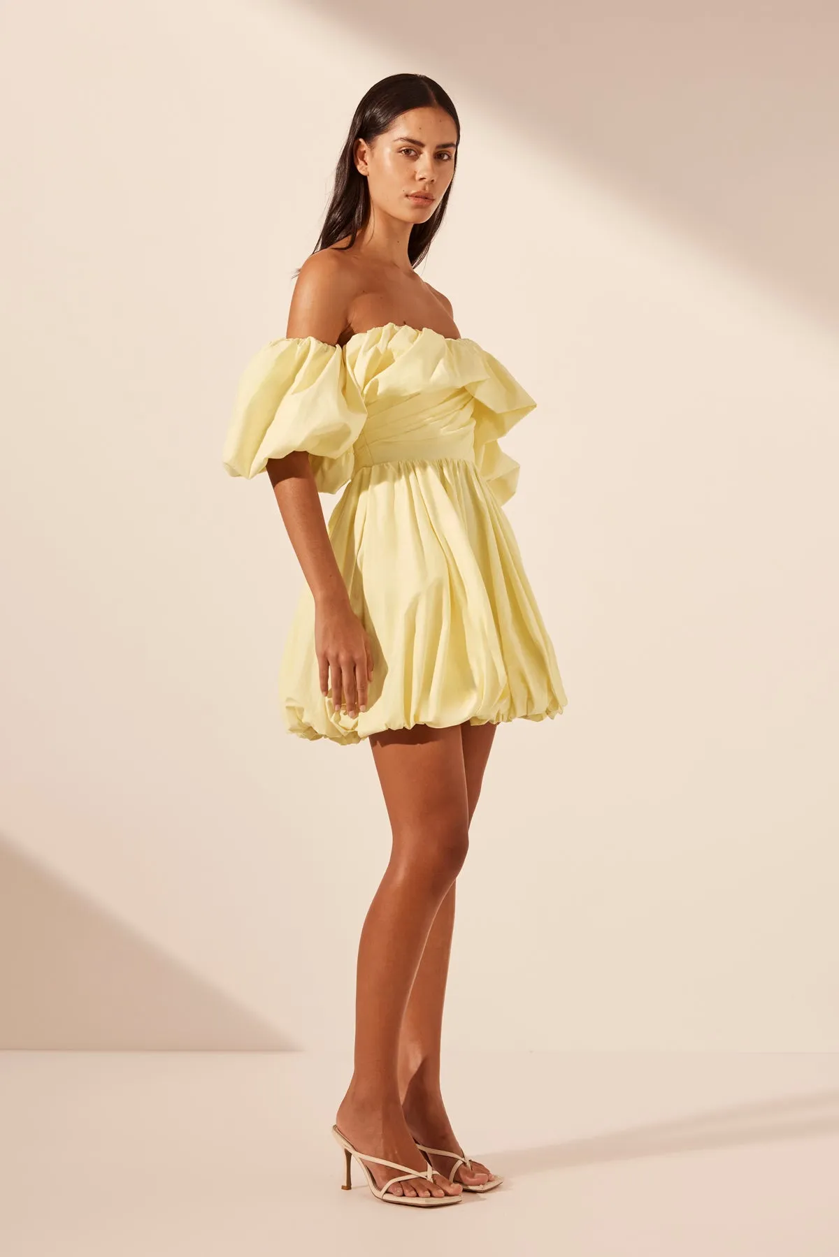 MAIORI OFF SHOULDER DRAPED BUBBLE MINI DRESS - LEMON